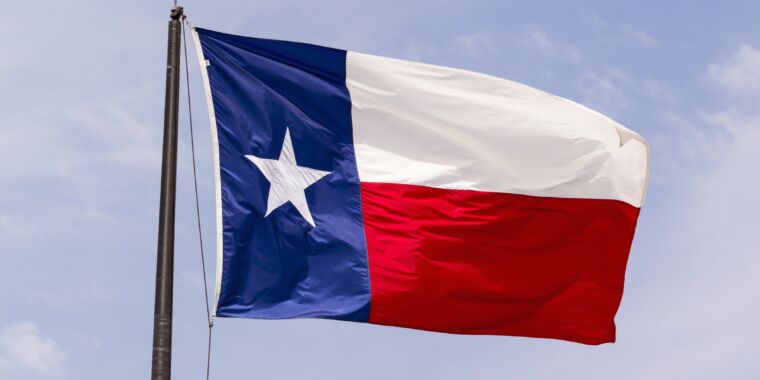 “Radical” ruling lets Texas ban social media moderation based on “viewpoint”